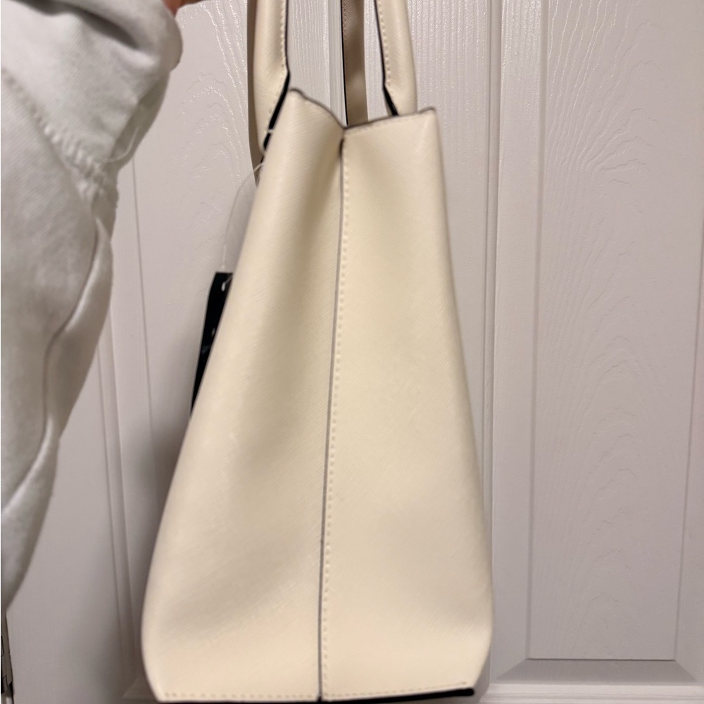 Kate Spade Elegant Cream Satchel - Picture 6 of 6